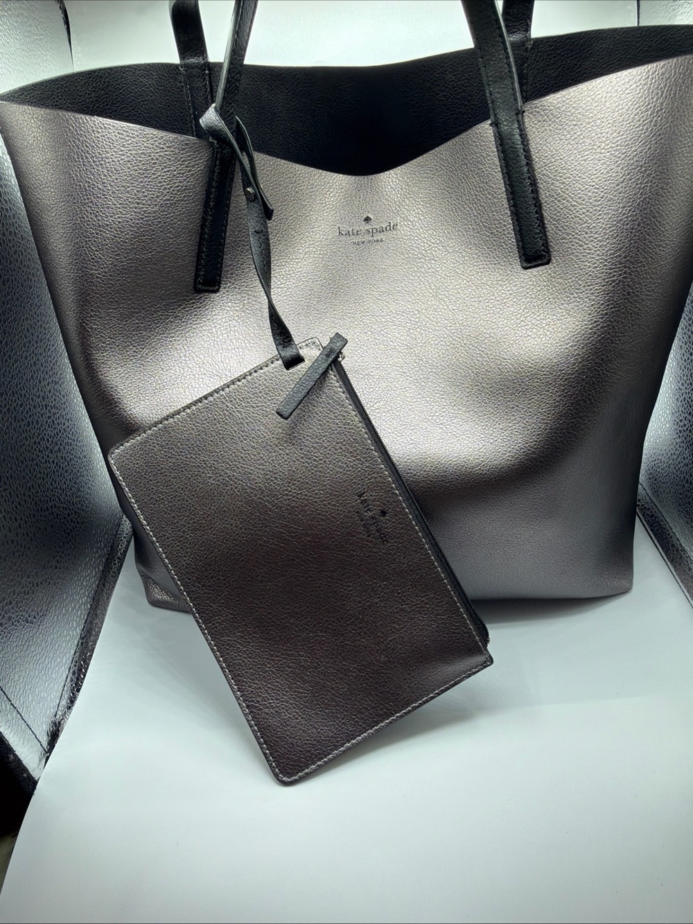 Kate Spade Reversible Metallic Bronze Black Tote Shoulder Bag with Wallet - Picture 4 of 10